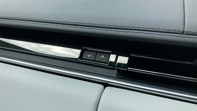 Land Rover Range Rover Sport 3.0 P460e Autobiography 5dr Auto Estate - Image 33